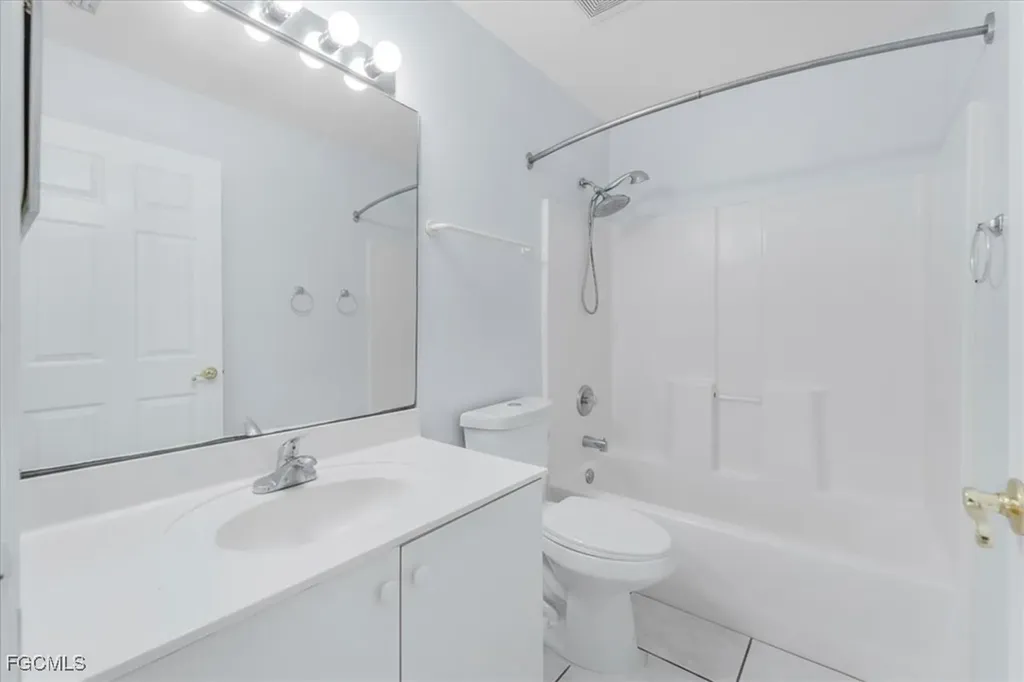 2831 White Boulevard Naples FL 34117