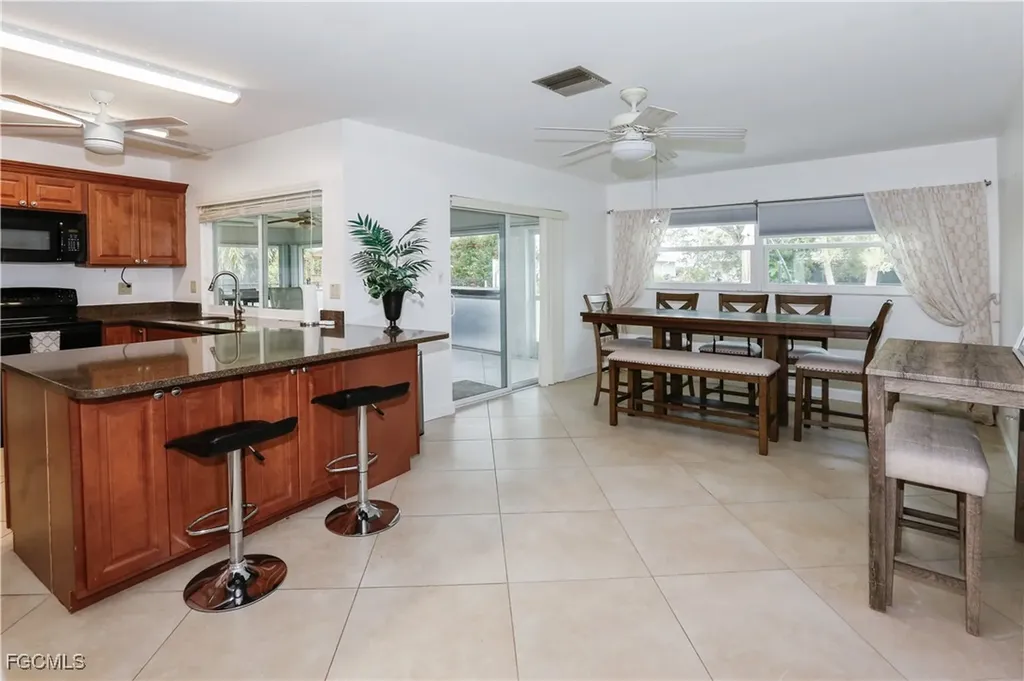 3417 SE 22nd Avenue Cape Coral FL 33904