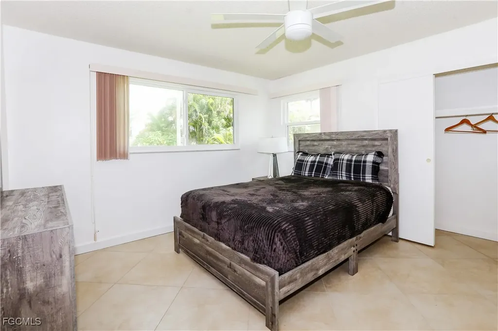 3417 SE 22nd Avenue Cape Coral FL 33904