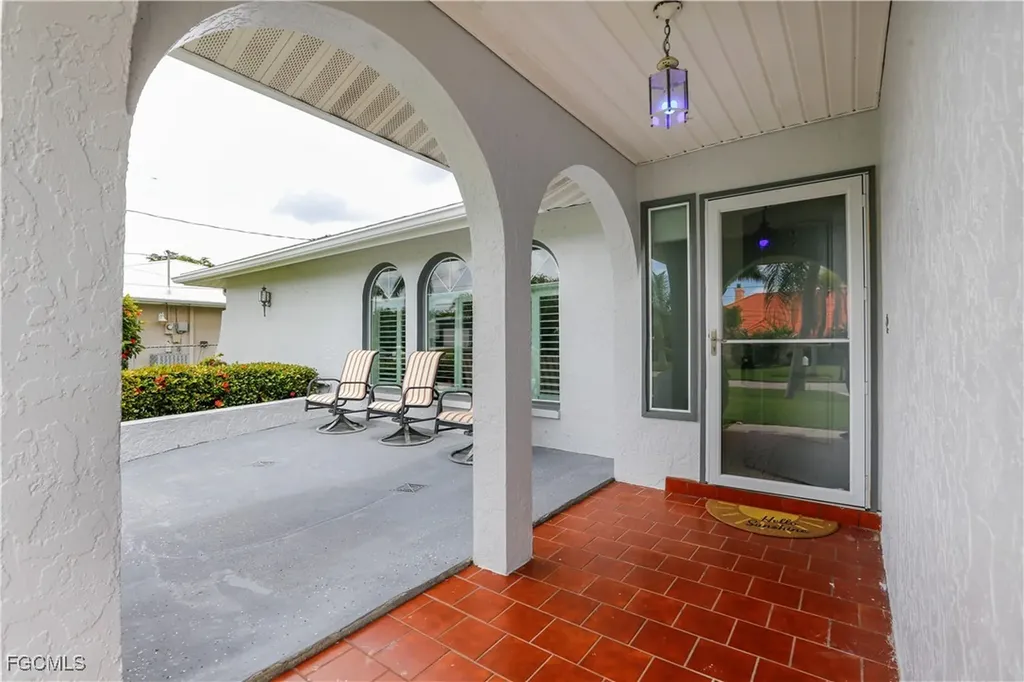 3417 SE 22nd Avenue Cape Coral FL 33904