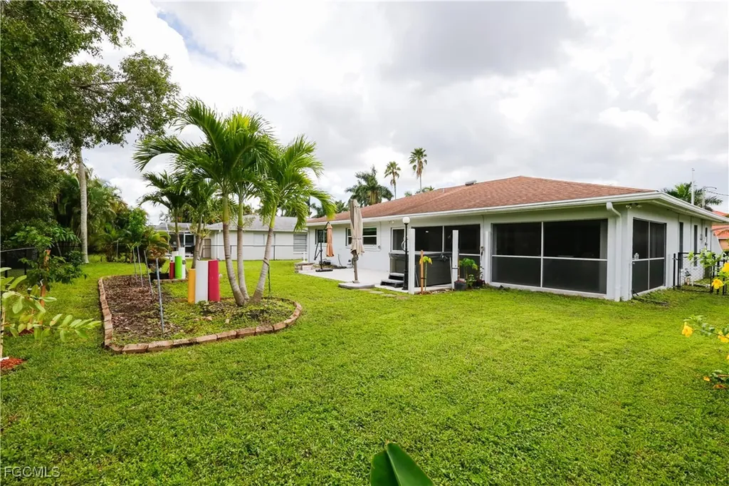 3417 SE 22nd Avenue Cape Coral FL 33904