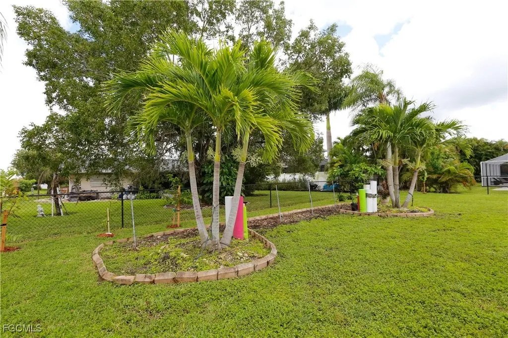 3417 SE 22nd Avenue Cape Coral FL 33904