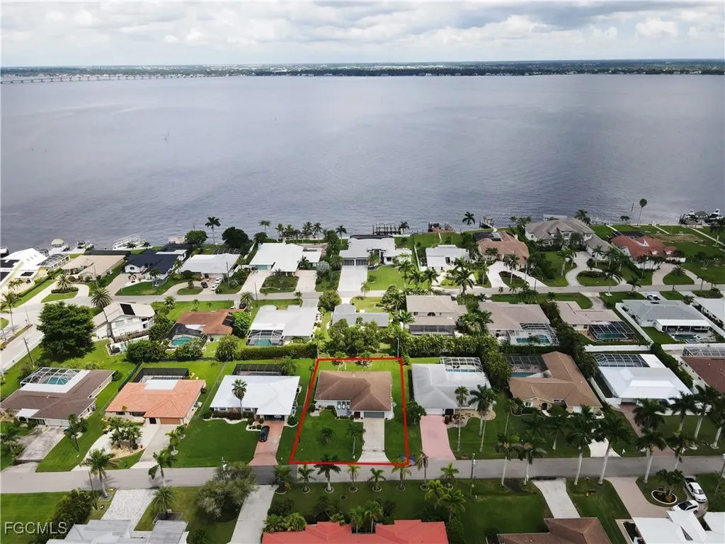 3417 SE 22nd Avenue Cape Coral FL 33904