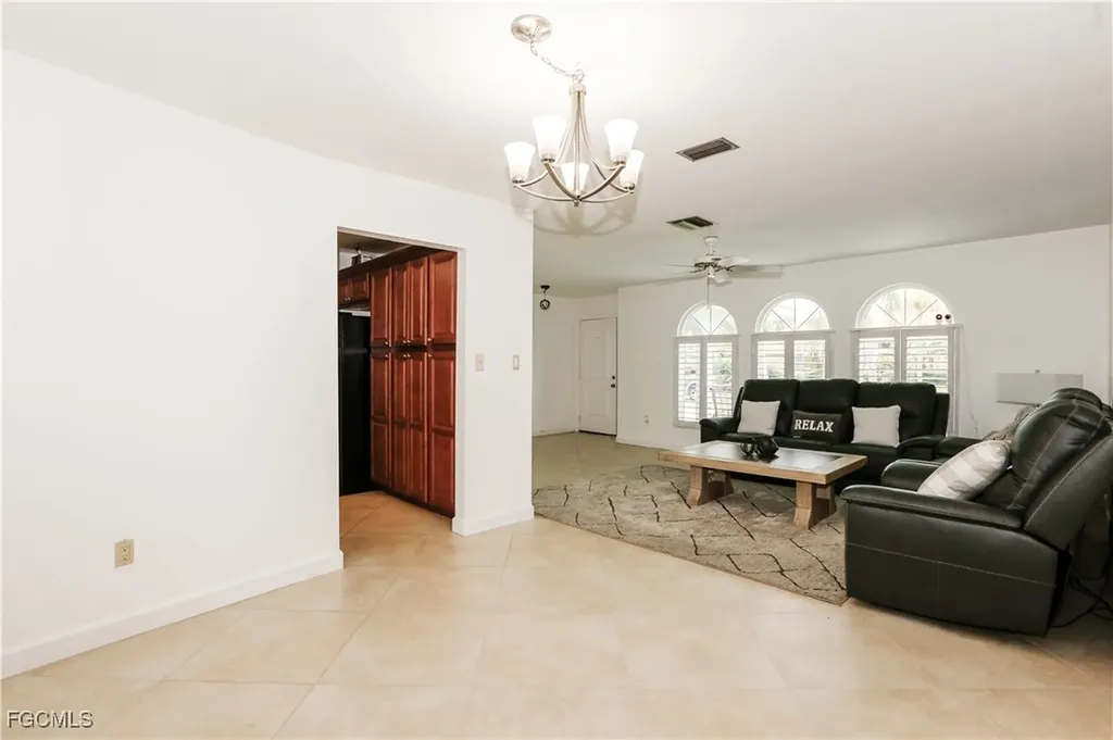 3417 SE 22nd Avenue Cape Coral FL 33904