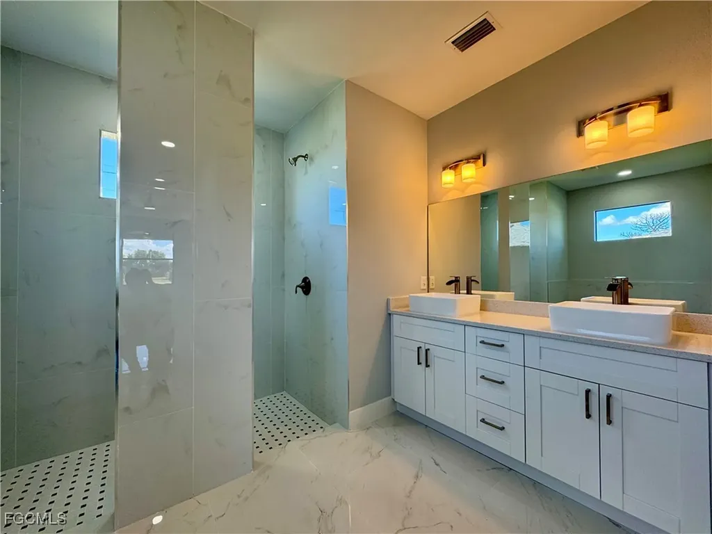 2004 Tropicana Parkway W Cape Coral FL 33993