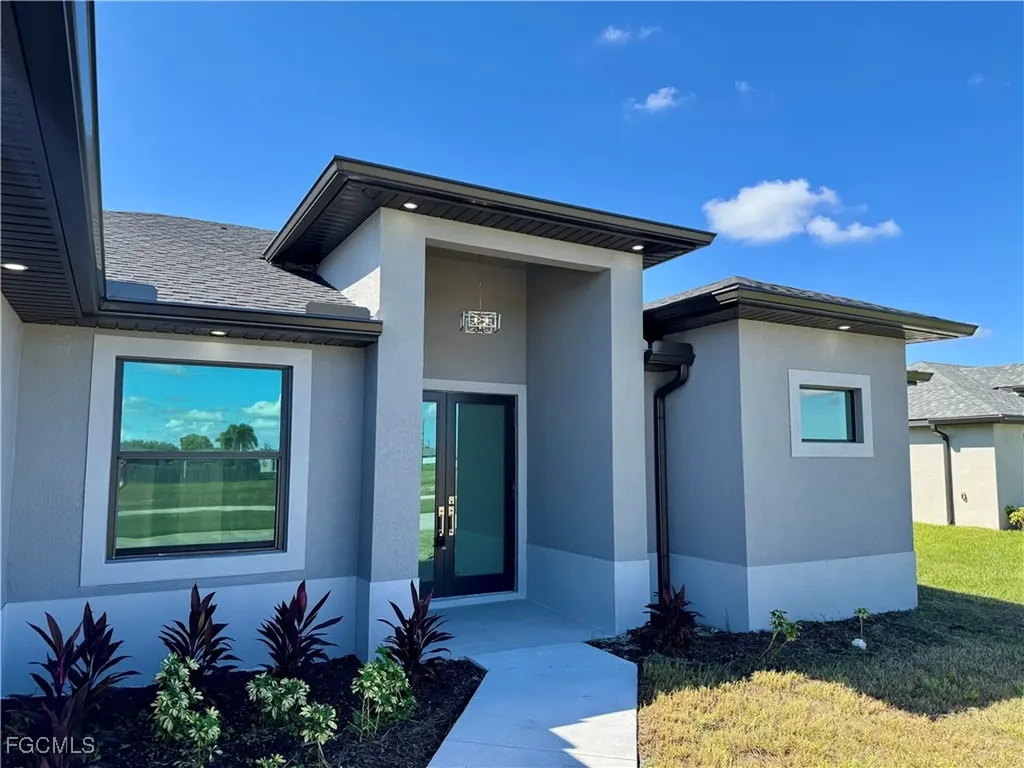 2004 Tropicana Parkway W Cape Coral FL 33993