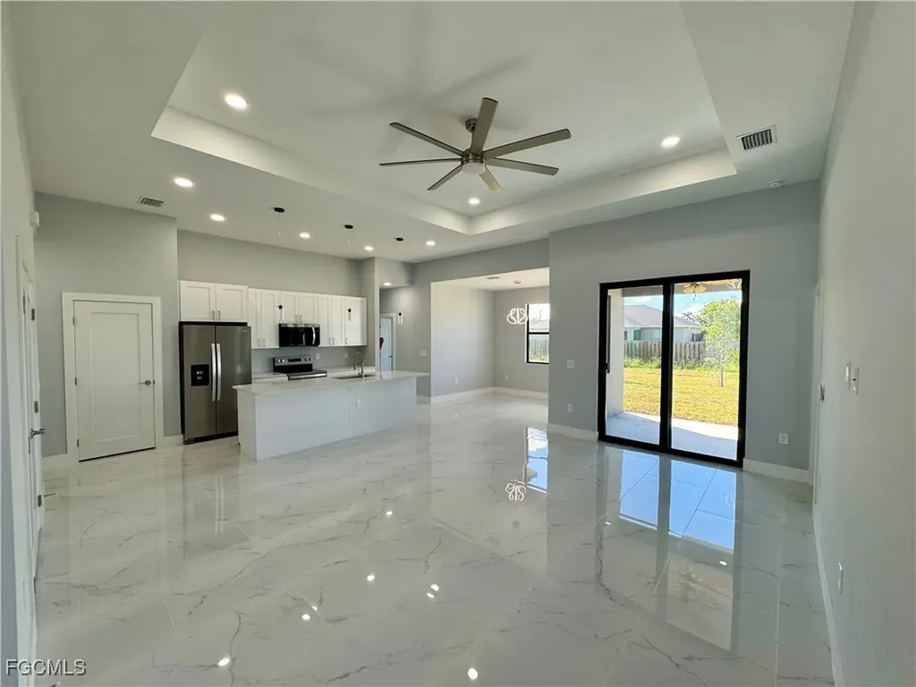 2004 Tropicana Parkway W Cape Coral FL 33993