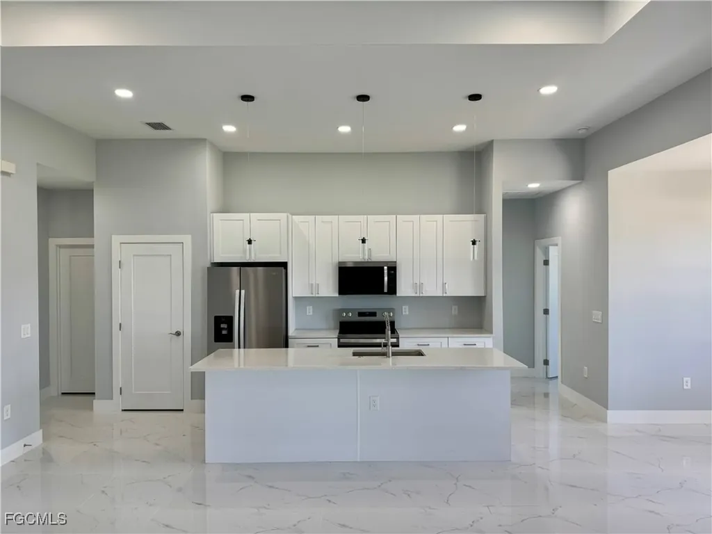 2004 Tropicana Parkway W Cape Coral FL 33993