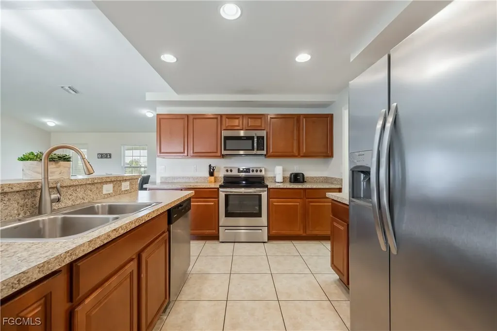 2611 NE 2nd Place Cape Coral FL 33909
