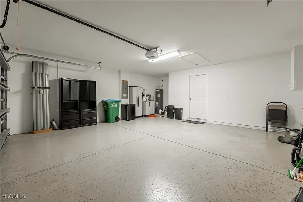 2611 NE 2nd Place Cape Coral FL 33909