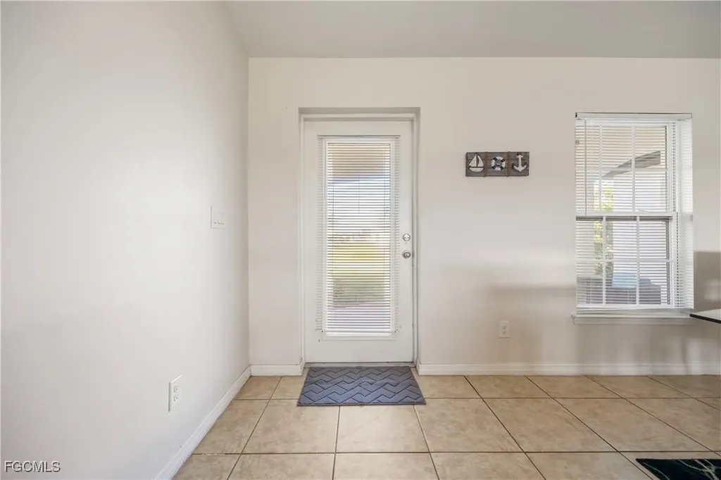 2611 NE 2nd Place Cape Coral FL 33909
