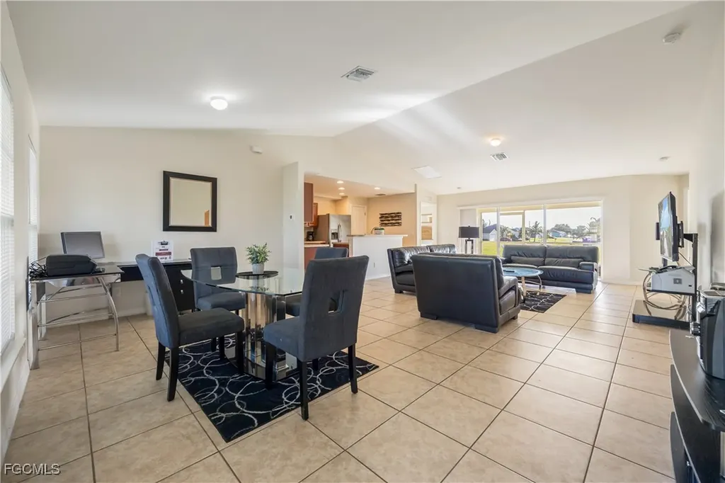2611 NE 2nd Place Cape Coral FL 33909