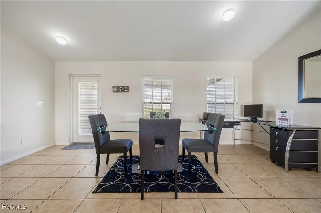 2611 NE 2nd Place Cape Coral FL 33909