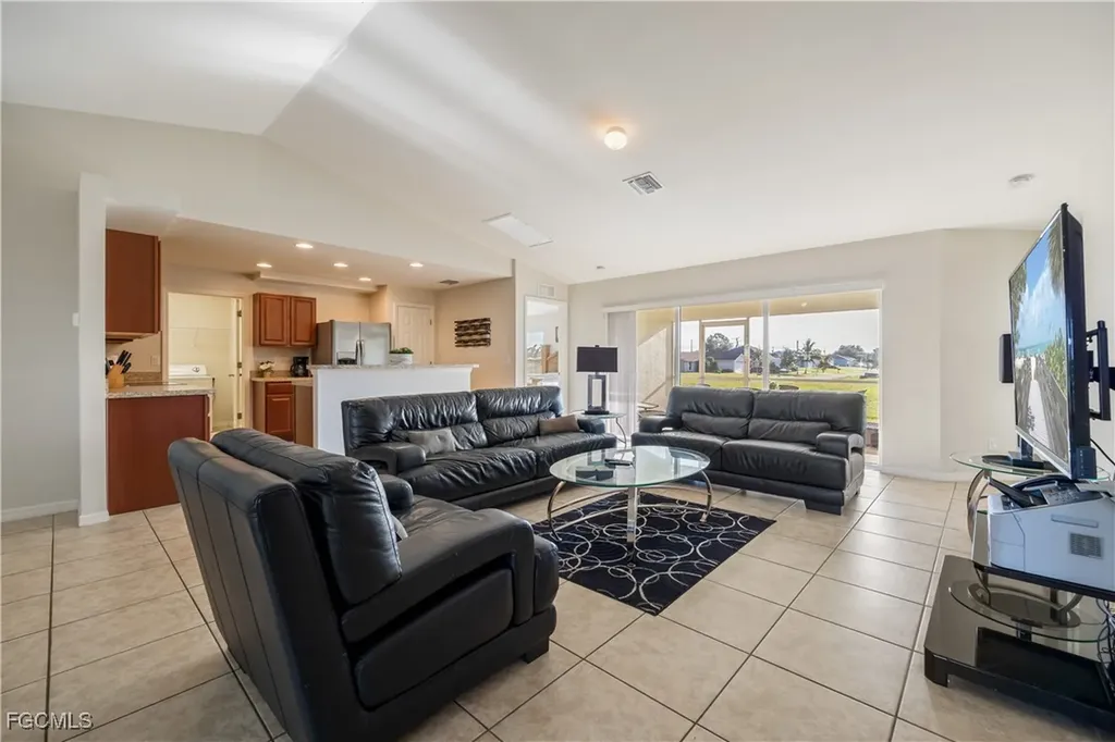 2611 NE 2nd Place Cape Coral FL 33909