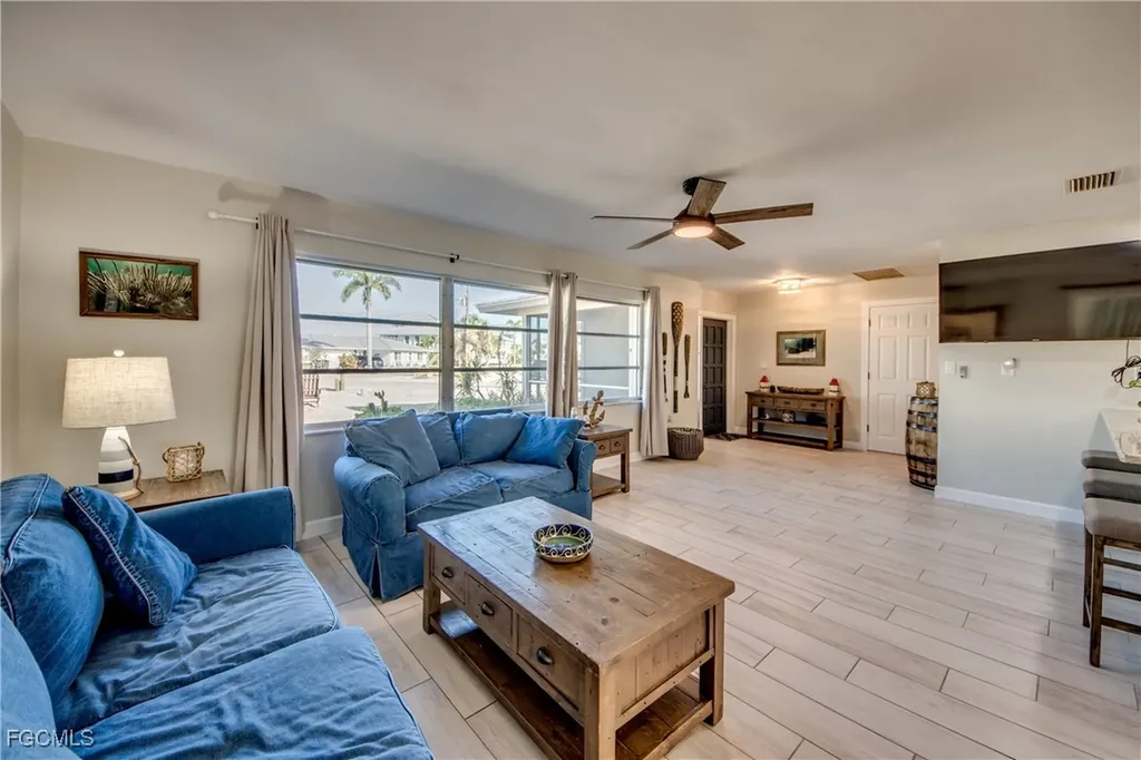 2292 Sapodilla Lane St. James City FL 33956