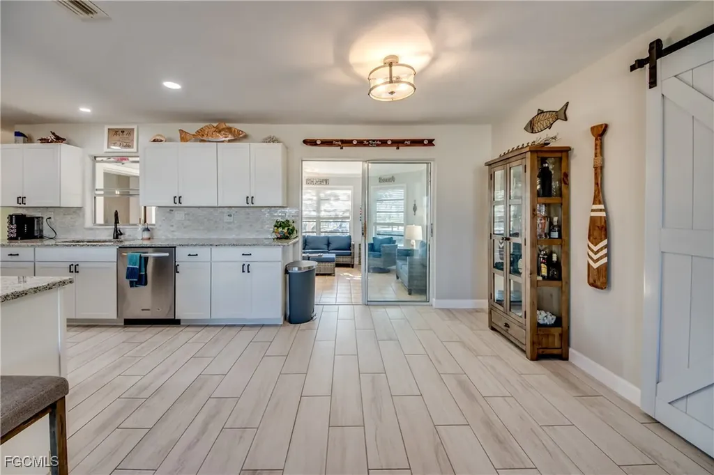 2292 Sapodilla Lane St. James City FL 33956