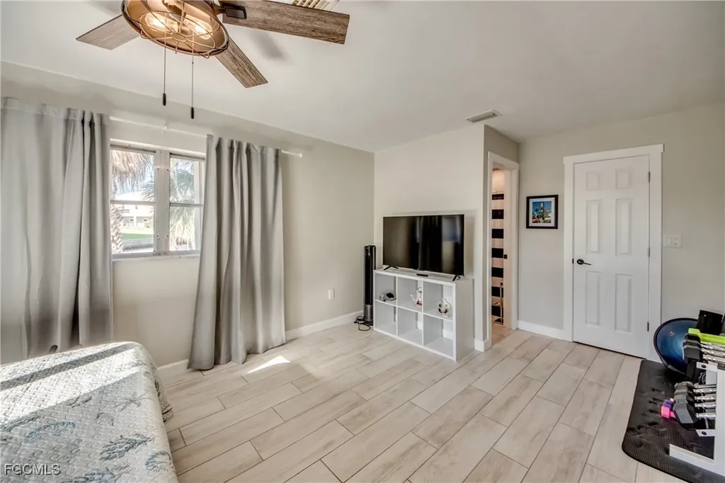 2292 Sapodilla Lane St. James City FL 33956