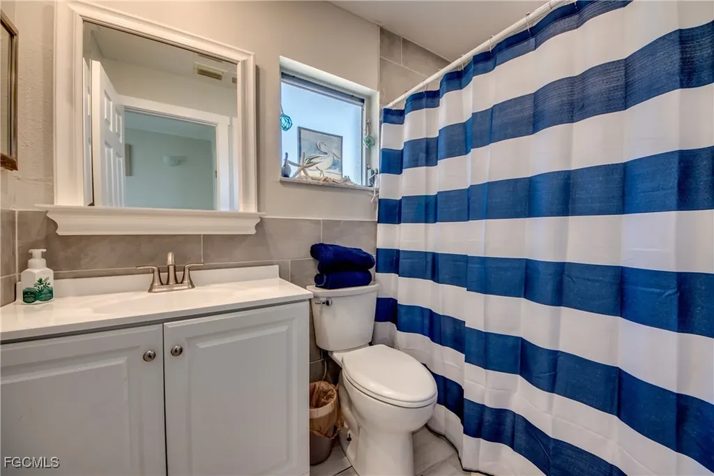 2292 Sapodilla Lane St. James City FL 33956
