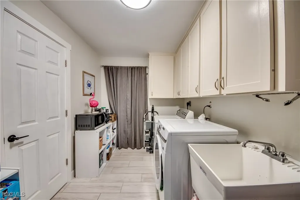 2292 Sapodilla Lane St. James City FL 33956