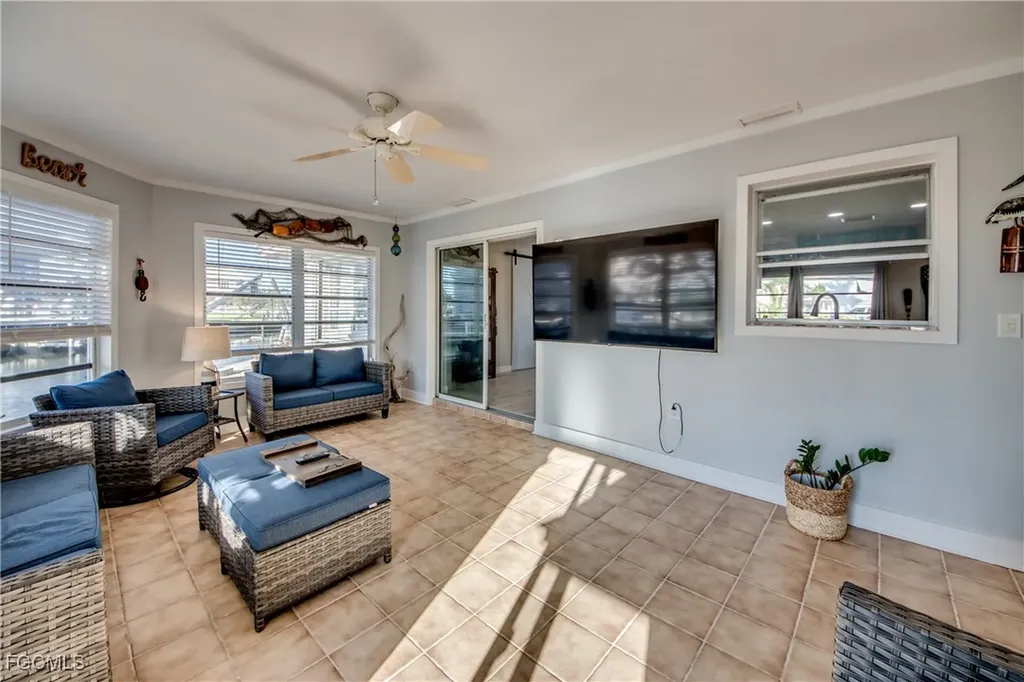 2292 Sapodilla Lane St. James City FL 33956