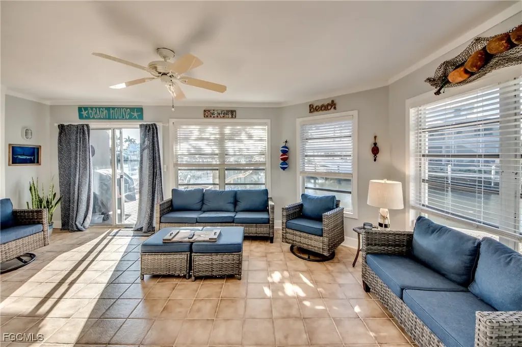 2292 Sapodilla Lane St. James City FL 33956
