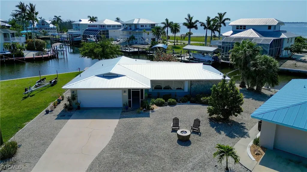 2292 Sapodilla Lane St. James City FL 33956