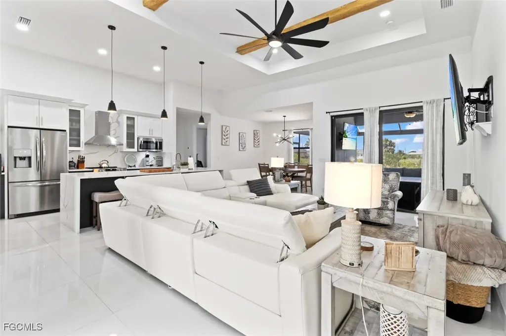 1 NW 8th Terrace Cape Coral FL 33993