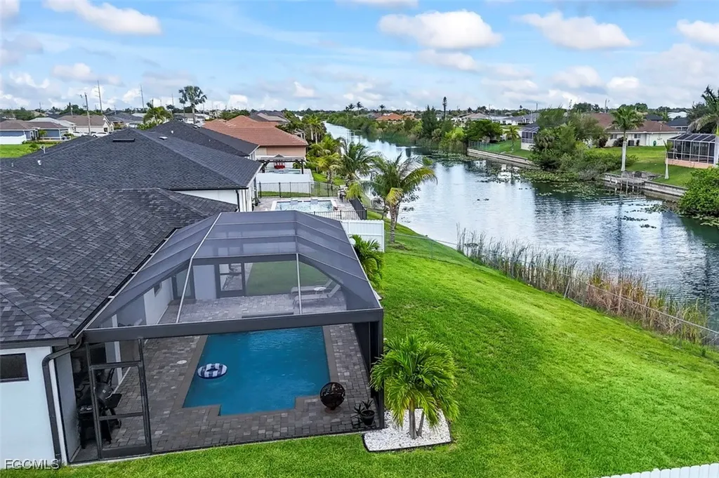 1 NW 8th Terrace Cape Coral FL 33993