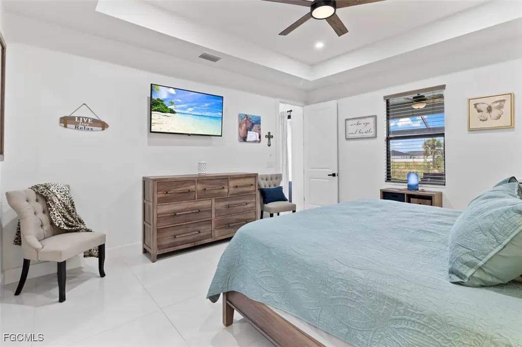 1 NW 8th Terrace Cape Coral FL 33993