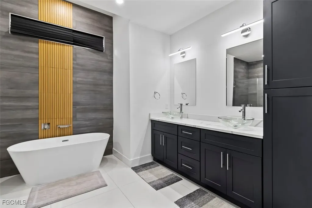 1 NW 8th Terrace Cape Coral FL 33993