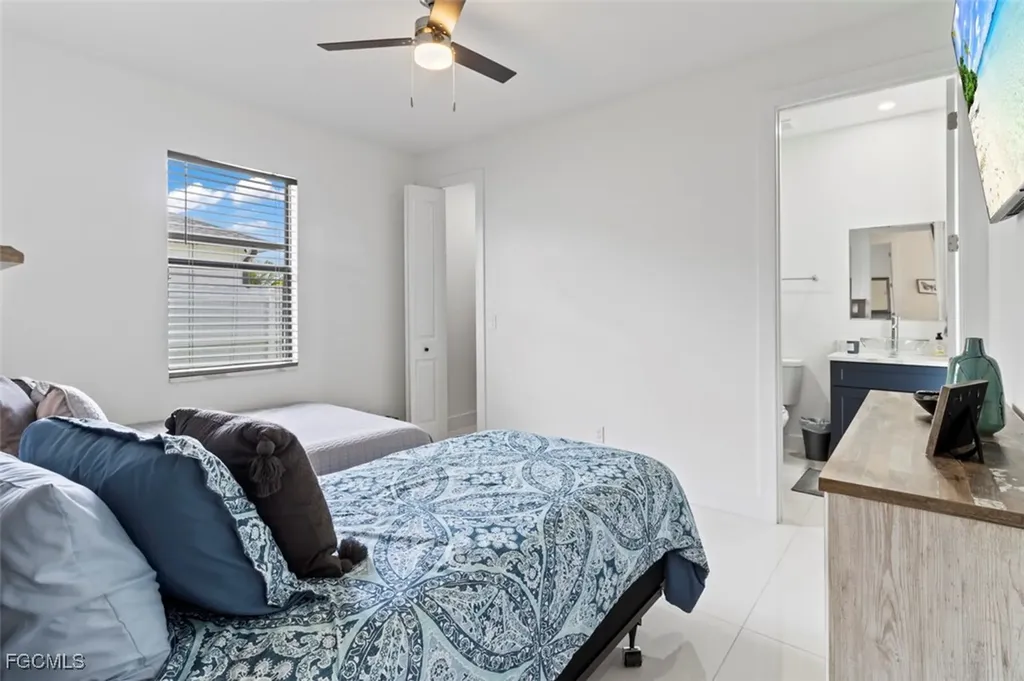 1 NW 8th Terrace Cape Coral FL 33993