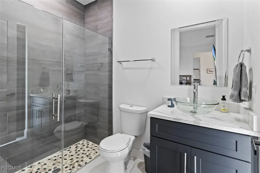 1 NW 8th Terrace Cape Coral FL 33993