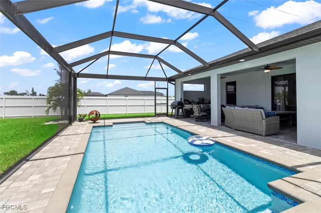 1 NW 8th Terrace Cape Coral FL 33993