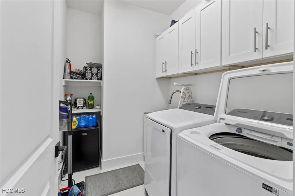 1 NW 8th Terrace Cape Coral FL 33993