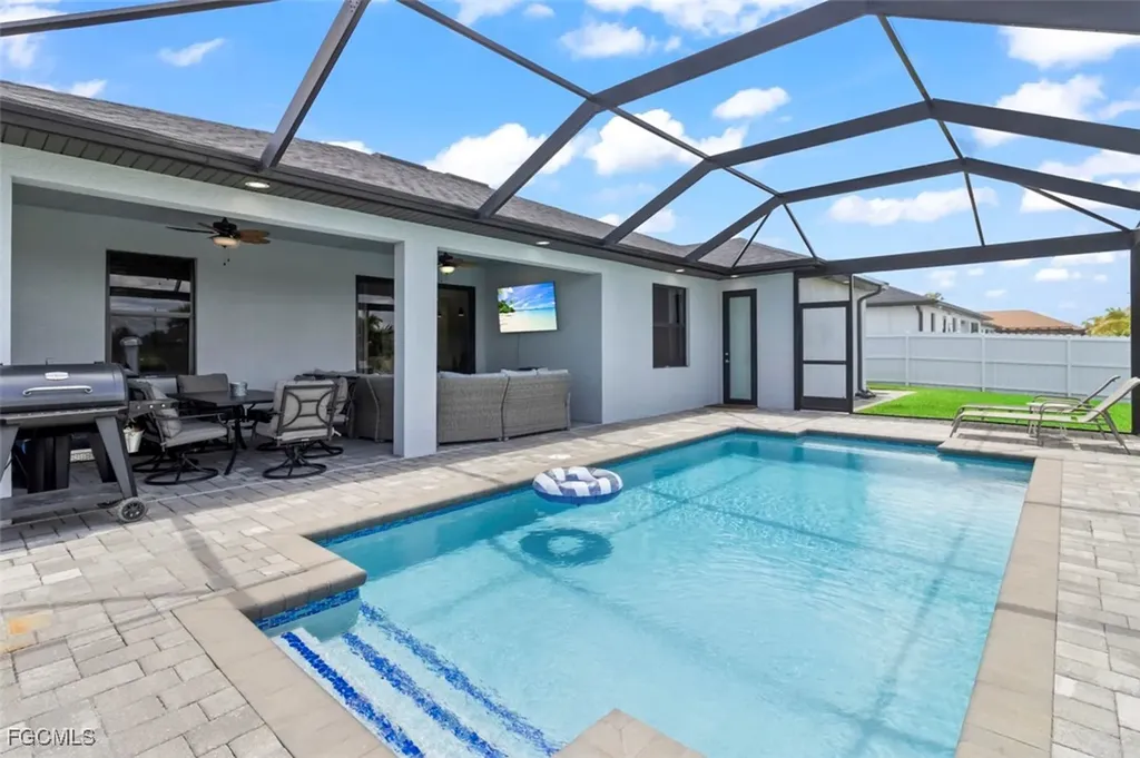1 NW 8th Terrace Cape Coral FL 33993