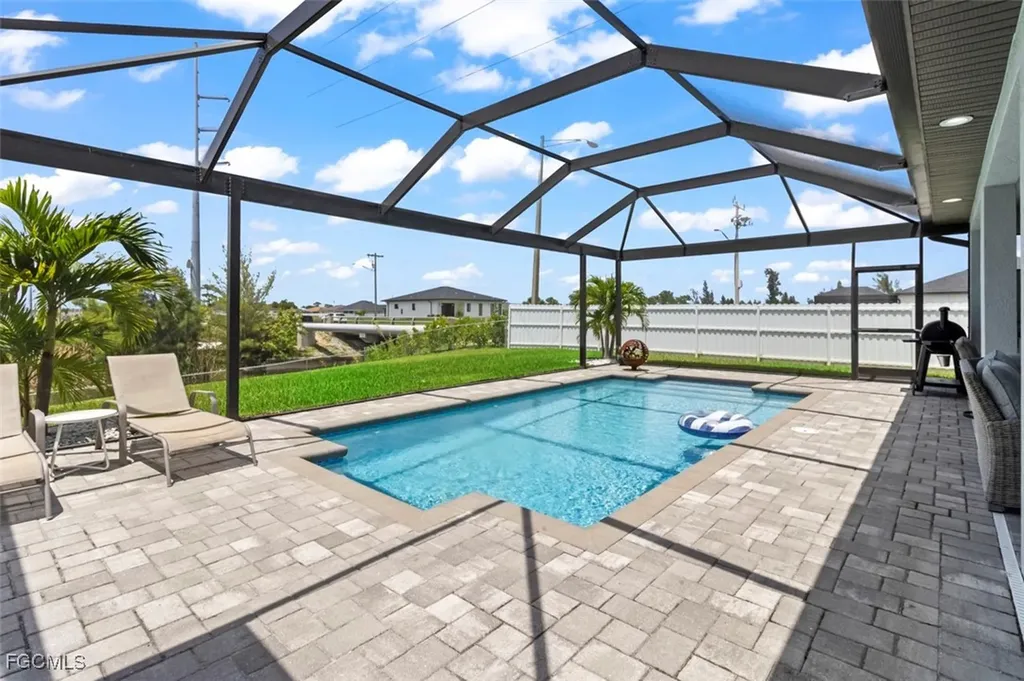 1 NW 8th Terrace Cape Coral FL 33993