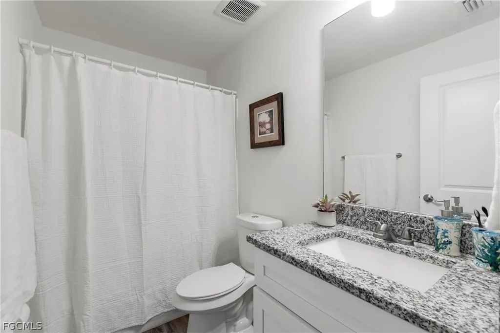 1121 NW 13th Terrace Cape Coral FL 33993