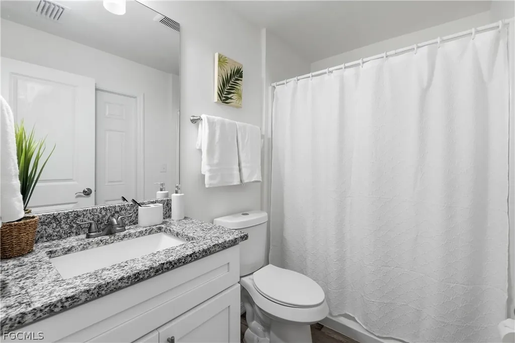 1121 NW 13th Terrace Cape Coral FL 33993