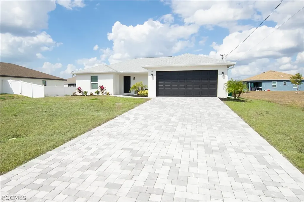 1121 NW 13th Terrace Cape Coral FL 33993