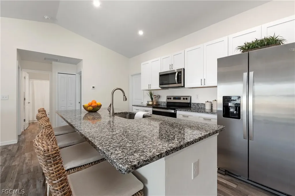 1121 NW 13th Terrace Cape Coral FL 33993