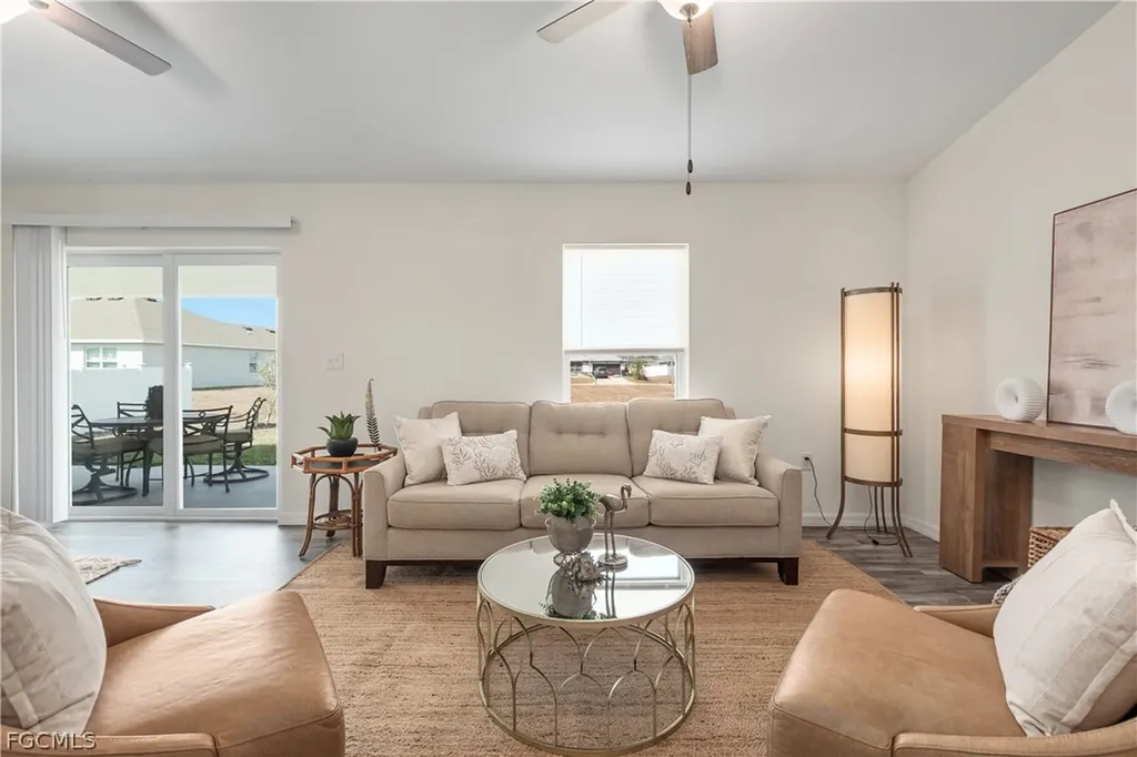 1121 NW 13th Terrace Cape Coral FL 33993