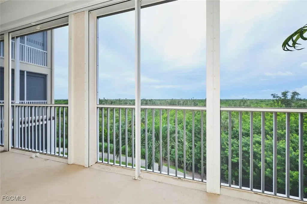 9131 Southmont Cove Fort Myers FL 33908