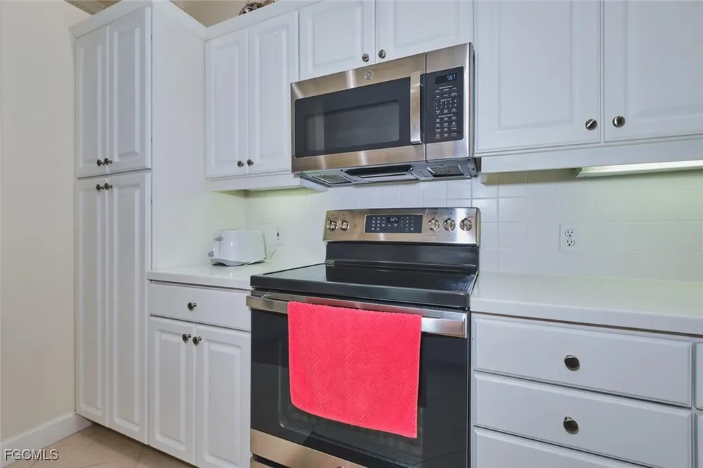 9131 Southmont Cove Fort Myers FL 33908