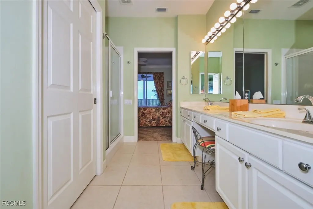 9131 Southmont Cove Fort Myers FL 33908