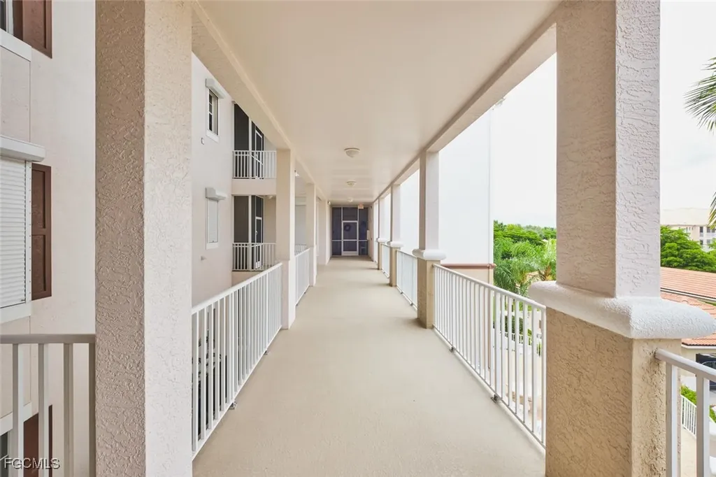 9131 Southmont Cove Fort Myers FL 33908