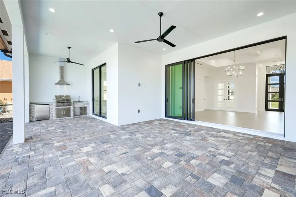 2811 SW 34th Terrace Cape Coral FL 33914