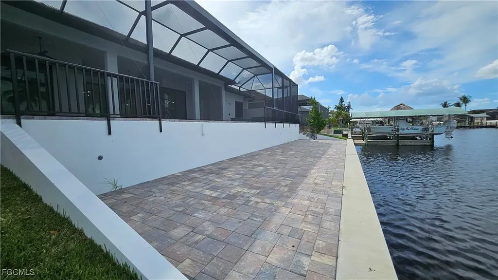 2811 SW 34th Terrace Cape Coral FL 33914