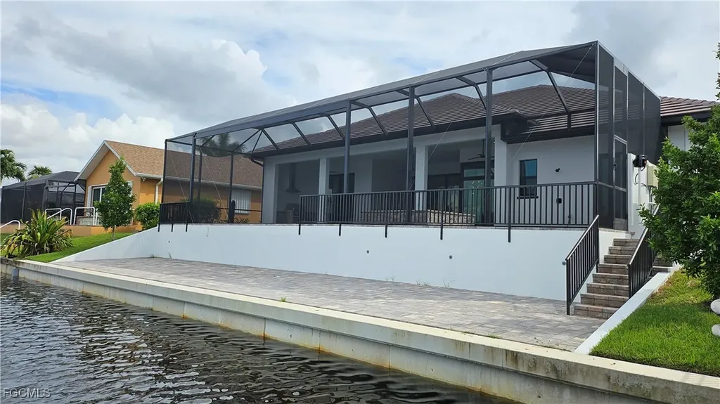 2811 SW 34th Terrace Cape Coral FL 33914