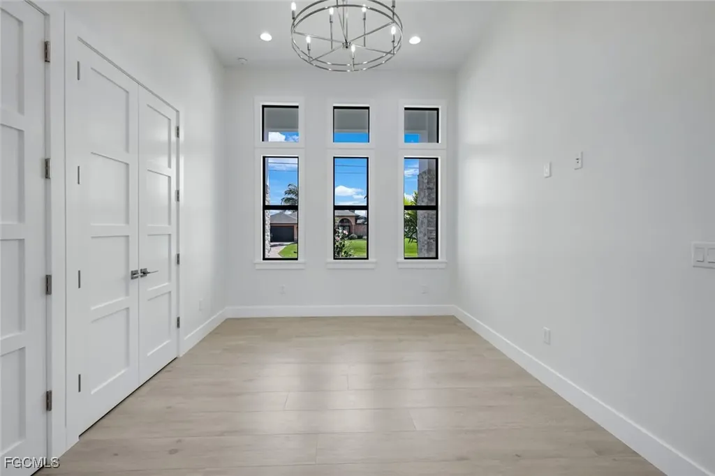 2811 SW 34th Terrace Cape Coral FL 33914