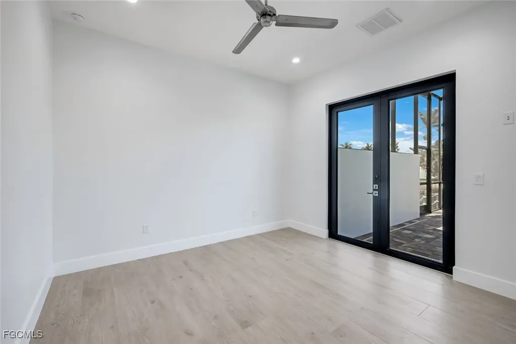 2811 SW 34th Terrace Cape Coral FL 33914